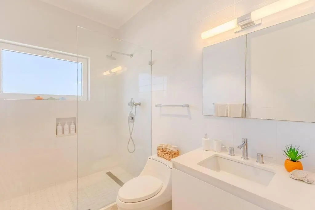 Luxury Ocean Views Condo In Palm Beach Apartment