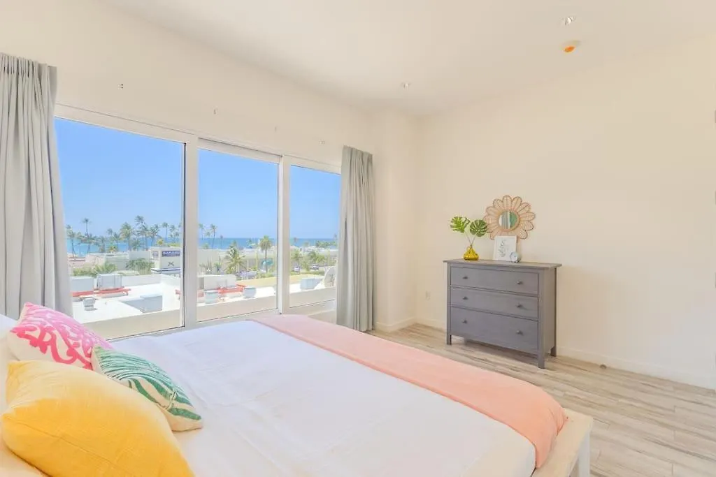 Luxury Ocean Views Condo In Palm Beach 0*,  Aruba